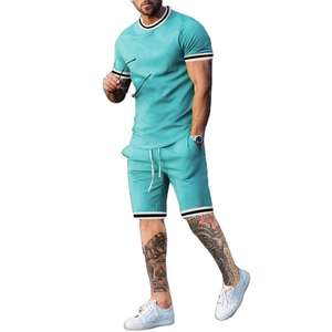 Conjunto de ropa deportiva informal de verano de dos piezas para hombre, camiseta de manga corta, pantalones cortos, ropa de calle de Color sólido para uso en el gimnasio, óptimo para el calor - Product Image 3