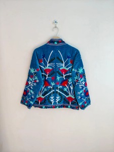 เสื้อแจ็คเก็ตคอจีนปักลายกำมะหยี่สีน้ำเงิน แขนยาว ลายดอกไม้ สไตล์จีน เสื้อคลุมลำลองสำหรับฤดูใบไม้ร่วง สำหรับผู้ใหญ่ - Product Image 5