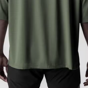 T-shirt de performance pour homme, coupe ample, confort ultime, personnalisable OEM, vêtements de sport actifs, 100% coton, séchage rapide, respirant, 300g - Product Image 5