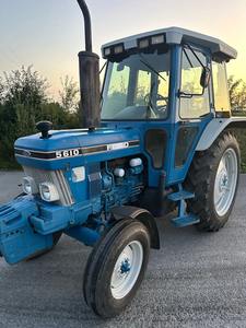 Tractor Ford 5610 Original de 70 CV para Motor de Alta Productividad, Muy Limpio, con Componentes Esenciales como Bomba y Caja de Cambios - Product Image 3