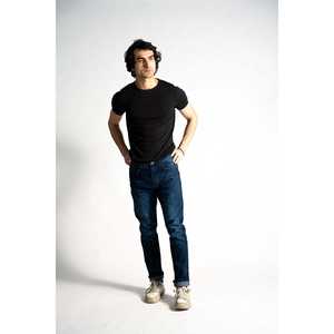 กางเกงยีนส์ผู้ชาย Sleek Craft ดีไซน์ทันสมัยและเรียบหรู - Product Image 4