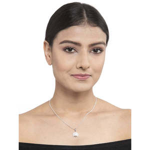 Collar con Colgante de Perla Riko CLARA, Plata de Ley 925 con Baño de Rodio, con Circonita Suiza, Regalo para Mujeres y Niñas - Product Image 4