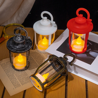 Lanterne à vent rétro à petite lampe de cheval LED créative pour la décoration de la maison de Noël Cadeau de bougie électronique élégant