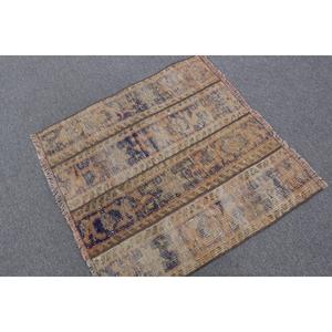 Tapis turc vintage, petit tapis de 2,8 x 2,8 pieds, tapis à bordure brune - Product Image 1