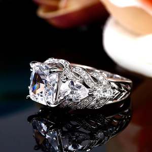 Jeulia Fashionable Vintage Three Stone Princess Cut <b>Opening</b> <b>Ring</b> in Stainless Steel - Product Image 6