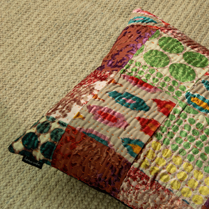 Personnalisable en gros fait à la main Patchwork housse de coussin velours housse de coussin coussins texturés décoratif Kantha taie d'oreiller - Product Image 4