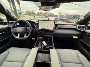 Camioneta de Cabina Doble 4x4 de Uso Pesado 2024, Motor V6 de 3.5 L de Aspiración Natural, Transmisión Automática, Techo Panorámico, Interior de Cuero, Euro V - Product Image 4