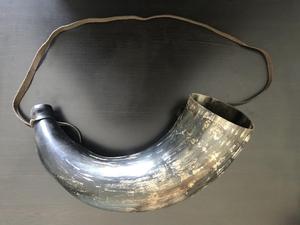 แตรที่มีการแกะสลักเหมาะสำหรับใช้เป็นเขาดื่มและแตรเป่าเหมาะสำหรับขาย - Product Image 4