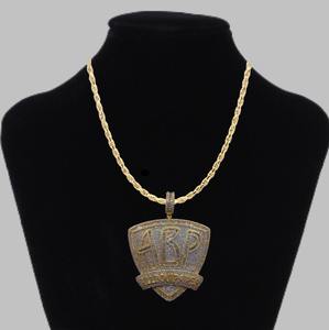 จี้เพชรประดับทองคำแท้ชุบทองคำขาวหรูหรา สไตล์ฮิปฮอป สร้อยคอผู้หญิงทันสมัย ดีไซน์เฉพาะตัว - Product Image 4