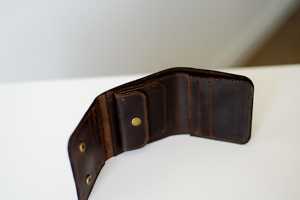 Hecho a mano genuino Crazy Horse cuero Tri Fold billetera hombres RFID seguro Vintage cuero de vaca monedero organizador - Product Image 3