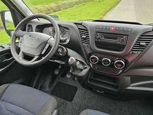 IVECO DAILY 35S18 AC 3.0 LTR EURO6 177HP 2018 D'OCCASION, boîte fermée, transmission automatique - Product Image 3