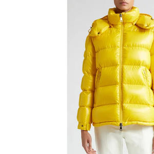 Dernier style, veste matelassée pour femme en polyester/nylon, broderie, double fermeture éclair coulissante, brillante, manches longues, poche, bouton, poignet à revers - Product Image 3