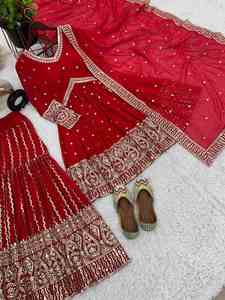 FIL DE VELOURS VISCOSE RICHE SEQUENCE TRAVAIL TOP SHARARA AVEC DUPATTA ROUGE - Product Image 4