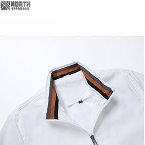 Chaqueta para Menpatchwork Oem Service Chaqueta universitaria de invierno para hombre Chaqueta de lona personalizable superventas Cuello con capucha Ligero - Product Image 2