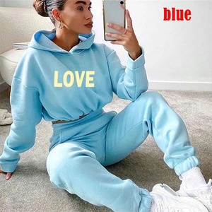 Traje deportivo informal para mujer, conjunto de 2 piezas de invierno, nuevo estampado de letras de amor, pantalones cortos con capucha, traje para correr, 8 colores de talla grande disponible - Product Image 3