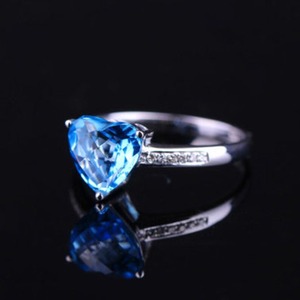 Anillo de Topacio Azul Corte Corazón, Plata 925, Engaste de Puntas, Anillo de Compromiso para Mujer, Estilo Romántico - Product Image 3