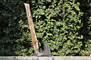 Wholesale Customized High Quality OEM ODM Service Handmade Damascus Steel Tomahawk Industrial Grade Ash <b>Wood</b> Handle Leather - Product Image 3