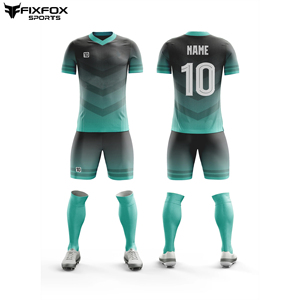 Ensemble de maillot de football personnalisé sublimé pour hommes, col en V, manches courtes, dégradé de couleurs, short, chaussettes, coupe athlétique toutes saisons - Product Image 3