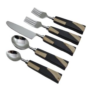 Hot & Latest Design Wood & Stainless Steel Made 4 Pieces <b>Flatware</b> <b>Set</b> Wooden Spoon <b>Flatware</b> <b>Sets</b> Spoon <b>Set</b> - Product Image 2