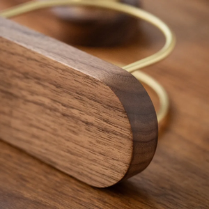 Élégante boîte à mouchoirs vintage en métal et bois Design délicat pour les espaces de décoration haut de gamme ajoute une touche raffinée - Product Image 2