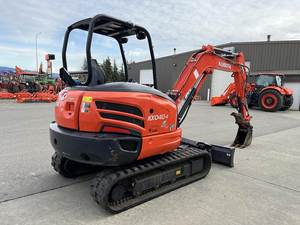 รถขุดดินดีเซล Kubota KX040-5 ประสิทธิภาพสูง พร้อมระบบไฮดรอลิกสำหรับงานก่อสร้างและเกษตรกรรม - Product Image 2