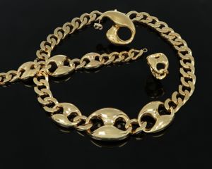 Pendientes de tuerca de eslabones marinos de alta calidad hechos en Italia para hacer de la perfección un evento importante - Product Image 3