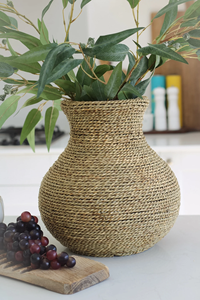 Vase à cône en jonc de mer fabriqué au Vietnam matériau écologique pour la décoration intérieure et la décoration de la vaisselle en gros - Product Image 4