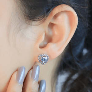 NOVAMART Fine Zarkan Cute <b>Silver</b> <b>Stud</b> <b>Earrings</b> Zircon Heart Trendy Religious Geometric Copper Main Material Rhodium Zinc Alloy f - Product Image 1