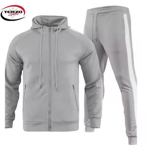 2024 nuevo diseño de alta calidad, precio al por mayor de fábrica, Taring informal de traje deportivo, conjunto de dos piezas, chándal de gran tamaño para hombre - Product Image 6