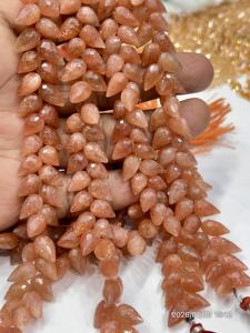 Piedra del Sol Roja Natural AAA, Facetada, en Forma de Lágrima, Taladrada, Hilo de 8 Pulgadas, Aprox. 6x9mm - Product Image 6