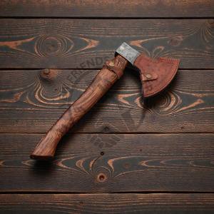 Hache à fendre en acier Damas faite à la main, très vendue, de haute qualité, forgée, avec manche en bois de rose et fourreau en cuir - Product Image 6