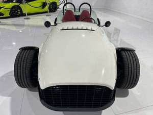 ข้อเสนอสุดคุ้ม ปี 2023 รถมอเตอร์ไซค์สามล้อ VanderhaIl Venice GT-S Trike รุ่น Roadster เปิดประทุน สีเทา-ดำ ตกแต่งพิเศษ รถสปอร์ตแบบเปิดประทุน - Product Image 4