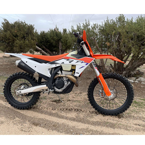 KTM 350 XC-F, moto moderne de haute qualité avec cadre léger, maniabilité fluide et conduite stable - Product Image 4