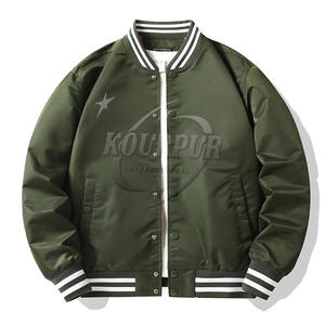 Veste universitaire de sport bicolore personnalisée de qualité supérieure pour hommes, en toile respirante et écologique - Product Image 6