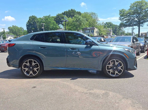 Limpio seminuevo 2024 2x2 M35i - Product Image 6