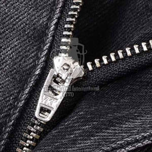 กางเกงยีนส์ผู้ชายดีไซน์ใหม่ คุณภาพเยี่ยม สีพื้นเรียบ ราคาขายส่ง สำหรับขายออนไลน์ - Product Image 4