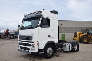 รถบรรทุกหัวลาก VOLVO FH 12.420 ปี 2003 มือสอง ยูโร 6 แรงม้าสูง สำหรับการขนส่งทางไกล กำลังสูง 530 แรงม้า รถบรรทุกหนักสำหรับขาย - Product Image 1