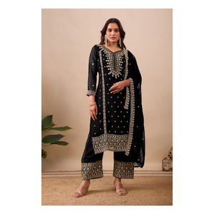 Ensemble haut et pantalon de créateur spécial festival exclusif avec Dupatta avec broderie lourde et belle séquence de travail - Product Image 1