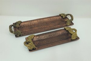 Bandeja de servicio martillado de Metal antiguo, accesorio decorativo personalizado, con asas de ramas de hoja antigua de latón, venta al por mayor - Product Image 3