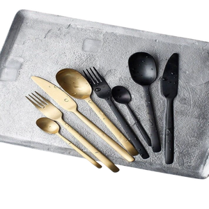 El mejor juego de cubiertos para fiesta con mango único hecho con acero inoxidable de alta calidad para servir alimentos - Product Image 1