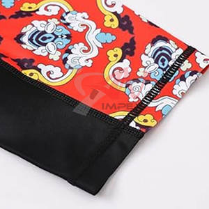 Camiseta de Manga Corta con Protección Solar, Diseño Flexible y Transpirable para Entrenamiento y Uso al Aire Libre - Product Image 5