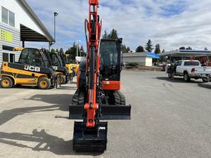 Miniexcavadora Kubota KX040-5 2026: Potencia y Precisión Avanzadas para las Necesidades de Excavación Modernas - Product Image 4