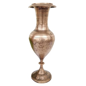 Florero de latón de alta calidad con acabado pulido de grabado duradero para decoración del hogar de mesa y Decoración de mesa - Product Image 6