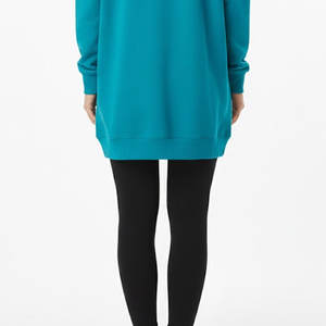 ชุดเดรสโอเวอร์ไซส์ผ้าเนื้อนุ่มสำหรับผู้หญิง แขนยาว ทรงปกติ ให้ความอบอุ่น สวมใส่สบาย เหมาะสำหรับสไตล์สตรีทและสวมใส่ในชีวิตประจำวัน - Product Image 6