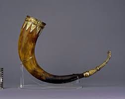 Handcrafted Festive Viking Drinking Horn Ceramic <b>Cup</b> for Mead and Ale for Christmas Feasts and Holiday Cheers - Product Image 4