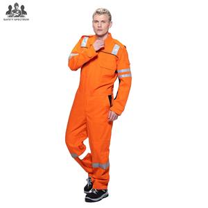 Overoles de Seguridad de Poliéster Resistentes al Agua y Transpirables |   Traje de Protección Industrial OEM |   Personalizable |   Fábrica - Product Image 1