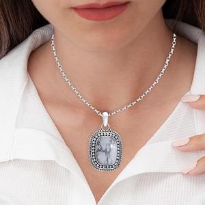 Colgante de joyería de boda de Plata de Ley 925 hecho a mano con piedra preciosa de corte princesa howlita para novias Collar de plata estampado - Product Image 3