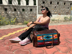 Nouveaux vrais sacs de sport en cuir usiné aztèque de Style Vintage faits à la main personnalisés grands sacs de voyage en cuir de laine tissés à la main occidentaux - Product Image 3