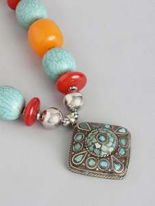 Collier en cristal de résine fait main de luxe pour femmes, style de fête, pendentifs de mode, colliers de mode, bijoux de mode - Product Image 2