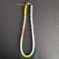 Collier en pierres naturelles perlées en or 18 carats avec pendentif fleur mignon et perles d'énergie colorées personnalisées, 15 pièces, idéal pour un cadeau